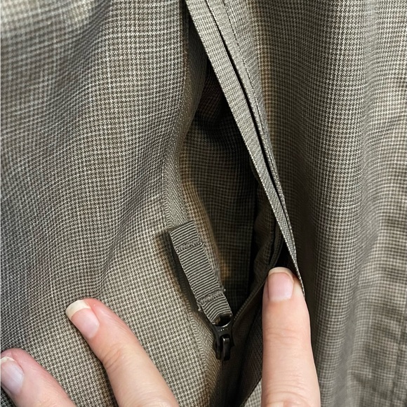 Eddie Bauer Jacket - Womens medium - like new condition - Picture 3 of 13